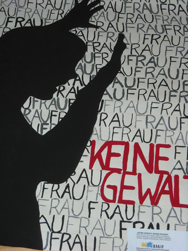 Foto eines Plakates gegen Gewalt